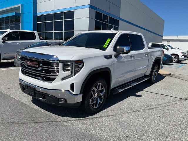 Used 2024 GMC Sierra 1500 SLT w/ SLT Premium Plus Package AWD/4WD image 3