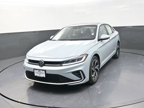 New 2026 Volkswagen Jetta SEL image 3
