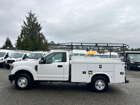 Used 2019 Ford F350 XL w/ Power Equipment Group image 4