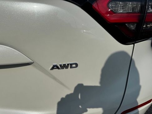 Used 2019 Nissan Murano S AWD/4WD image 4