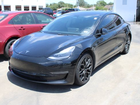 Used 2022 Tesla Model 3 Performance AWD/4WD image 4