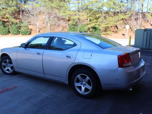 Used 2009 Dodge Charger SXT image 4