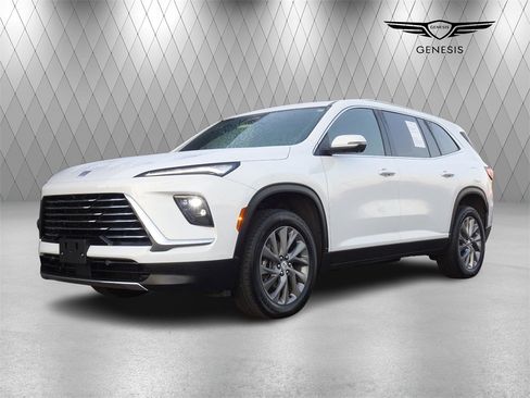 Used 2025 Buick Enclave Preferred image 1