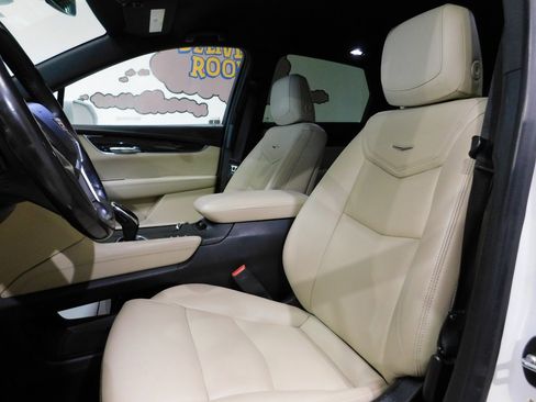 Used 2018 Cadillac XT5 AWD image 43