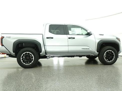 New 2025 Toyota Tacoma TRD Off-Road image 60