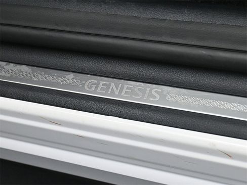 Used 2023 Genesis GV80 2.5T w/ Prestige 20" Package image 20