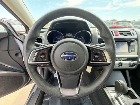 Used 2019 Subaru Outback 2.5i AWD/4WD image 19