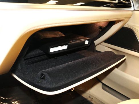 Used 2016 BMW 740i RWD image 67