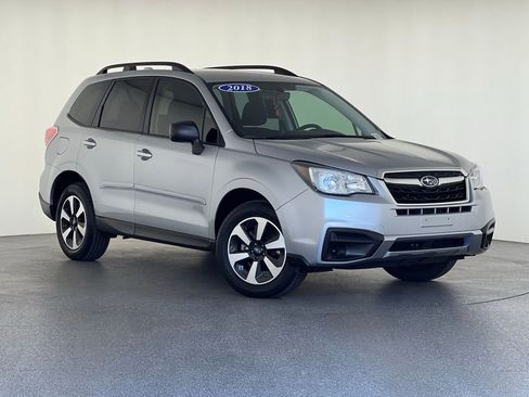 Used 2018 Subaru Forester 2.5i w/ Alloy Wheel Package AWD/4WD image 36