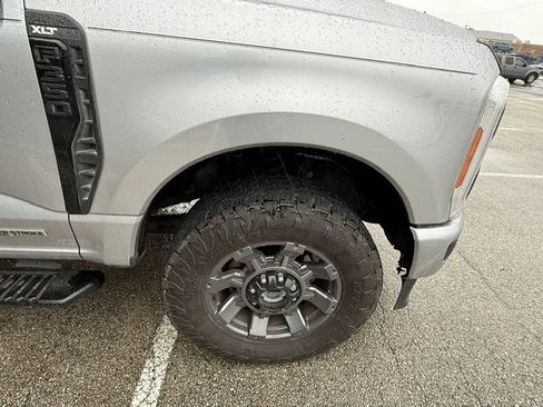 Used 2023 Ford F350 XLT w/ XLT Premium Package image 7