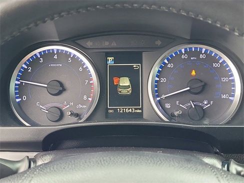 Used 2018 Toyota Highlander Plus image 11