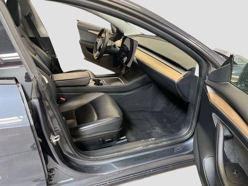 Used 2023 Tesla Model 3 Standard Range RWD image 30