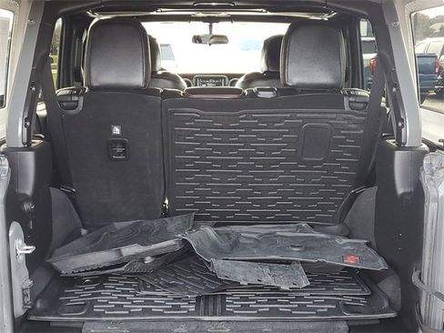 Used 2019 Jeep Wrangler Unlimited Sport S image 33