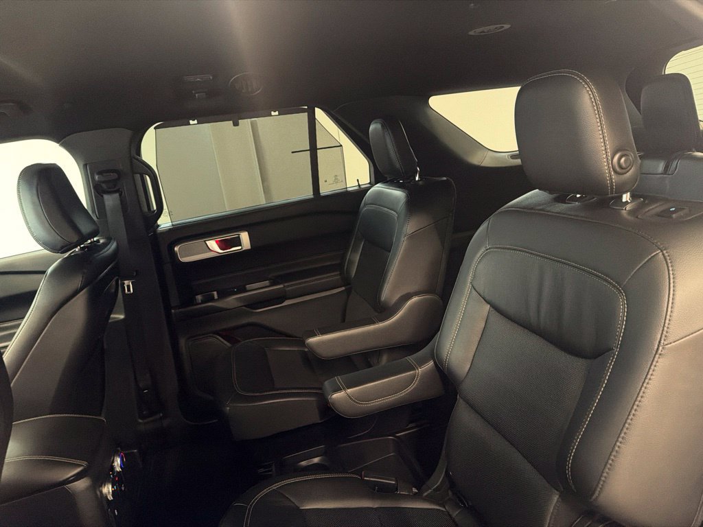 Used 2020 Ford Explorer Limited w/ Hybrid Equipment Group 310A AWD/4WD image 22