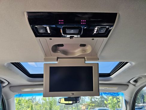 Used 2018 Chevrolet Tahoe Premier AWD/4WD image 20