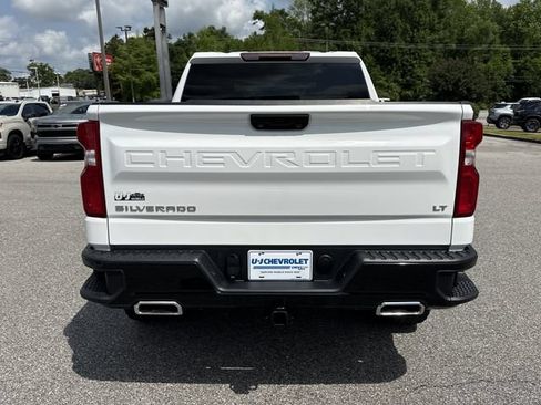 Used 2024 Chevrolet Silverado 1500 LT Trail Boss w/ Protection Package AWD/4WD image 4