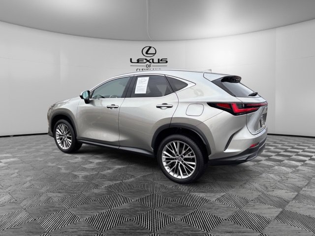 Used 2022 Lexus NX 350h AWD w/ Vision Package image 5