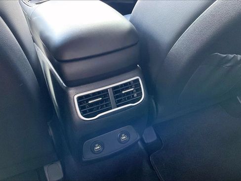 Used 2023 Hyundai Santa Fe SEL w/ Premium Package FWD image 25