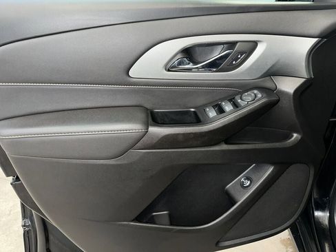 Certified 2023 Chevrolet Traverse LT w/ LPO, Floor Liner Package image 7