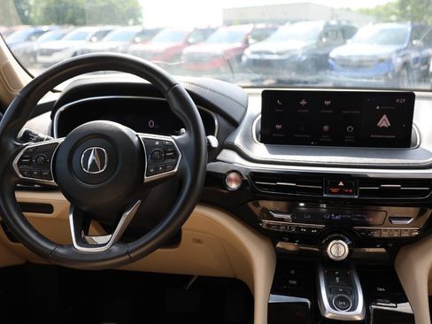 Used 2024 Acura MDX SH-AWD image 25