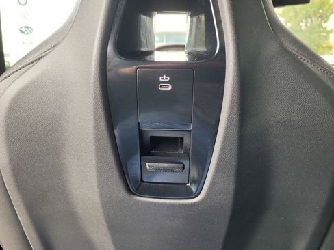 Certified 2024 BMW iX xDrive50 w/ Premium Package AWD/4WD image 18