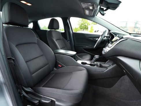 Used 2023 Chevrolet Malibu LT FWD image 25