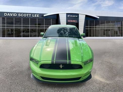 Used 2013 Ford Mustang Boss 302 w/ Boss 302 Accessory Pkg RWD image 2