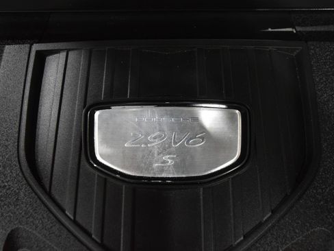 Used 2018 Porsche Panamera 4S AWD/4WD image 60