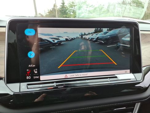 New 2026 Volkswagen Atlas SE image 17