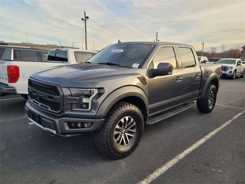 Used 2019 Ford F150 Raptor w/ Equipment Group 802A Luxury image 3