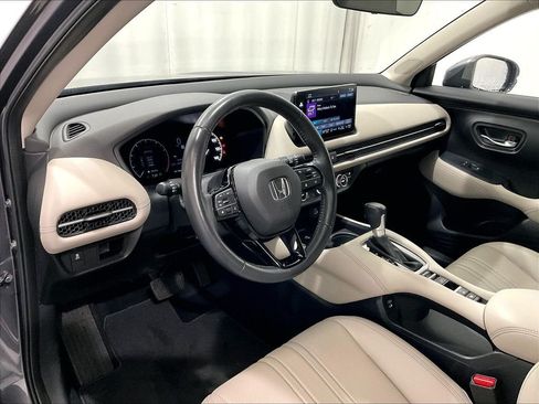 Used 2024 Honda HR-V EX-L image 8
