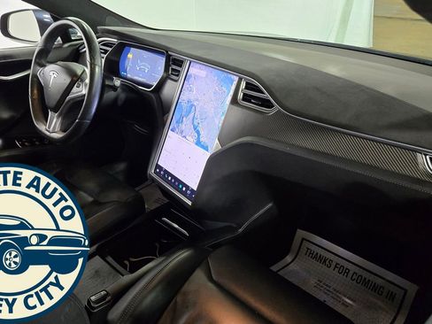 Used 2017 Tesla Model S 75D image 30