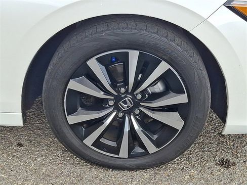 Used 2024 Honda Civic EX-L image 8