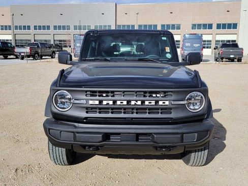 New 2025 Ford Bronco 2-Door image 5