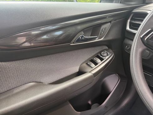 Used 2025 Chevrolet TrailBlazer LT AWD/4WD image 17