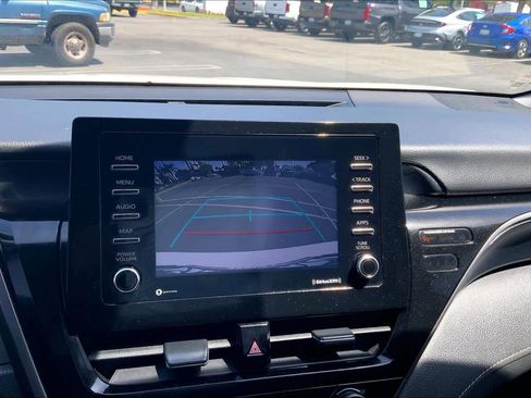 Used 2021 Toyota Camry SE image 25