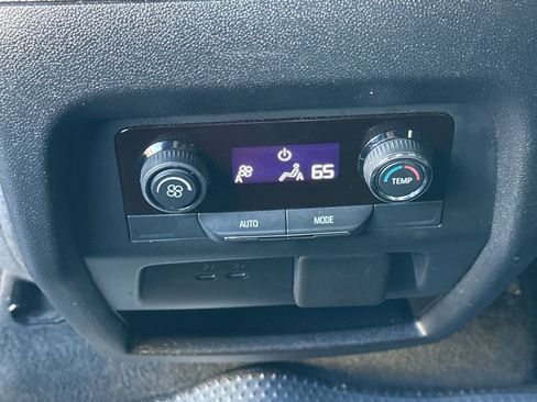 Certified 2024 Chevrolet Traverse LT image 15