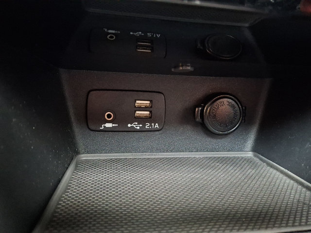 Used 2019 Subaru Forester Premium AWD/4WD image 37