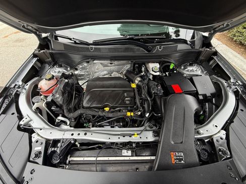 Used 2025 Chevrolet Trax LT image 29