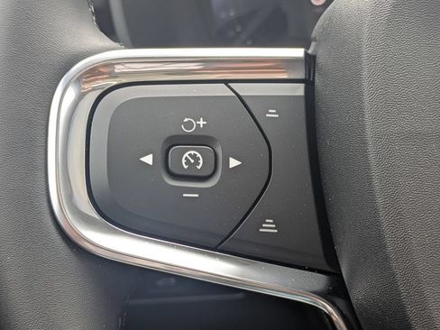 Certified 2026 Volvo XC40 B5 Core AWD/4WD image 27