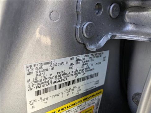 Used 2021 Ford Expedition XLT image 15