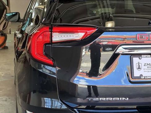 Used 2022 GMC Terrain Denali w/ LPO, 'HIT The Road' Package image 11