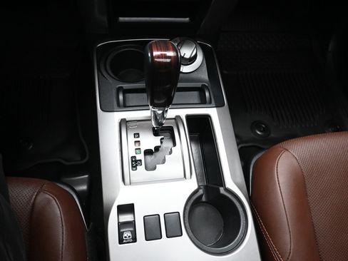 Used 2022 Toyota 4Runner Limited image 12