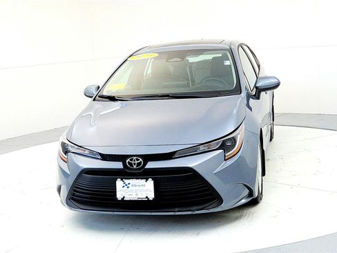 Used 2023 Toyota Corolla LE image 8