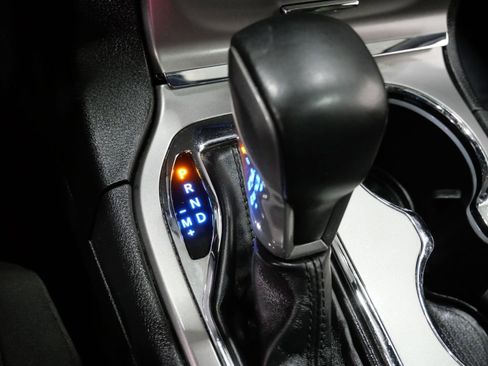 Used 2020 Jeep Grand Cherokee Laredo w/ 18" Wheel & 8.4" Radio Group image 24