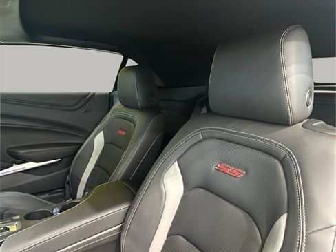 Used 2016 Chevrolet Camaro SS RWD image 24