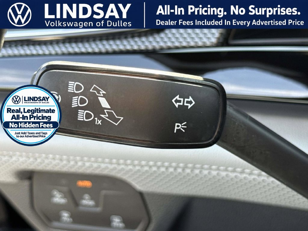 Used 2024 Volkswagen Atlas Cross Sport SEL R-Line AWD/4WD image 22