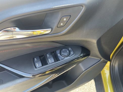 Used 2024 Chevrolet Trax RS w/ Driver Confidence Package FWD image 22