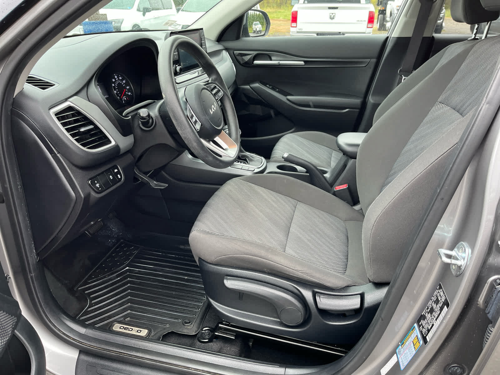 Used 2022 Kia Seltos LX AWD/4WD image 10