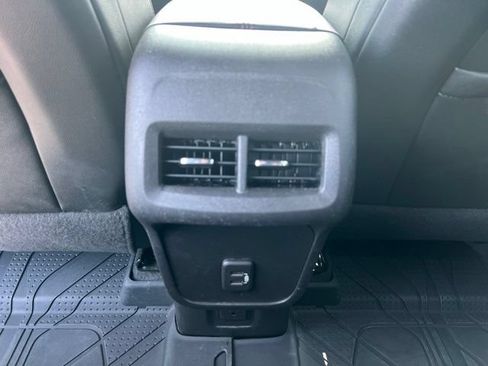 Used 2024 Chevrolet Equinox RS AWD/4WD image 18